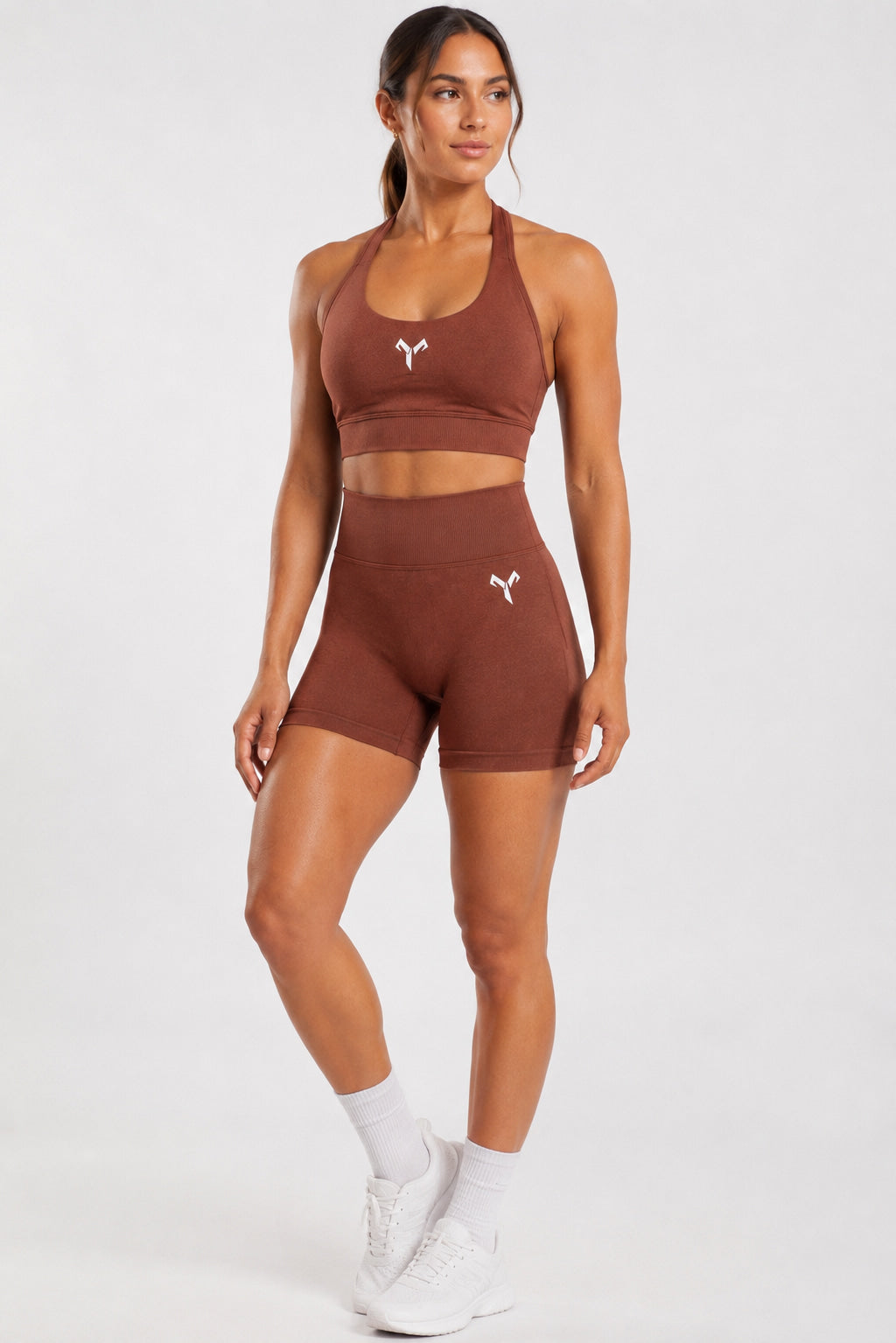 CONJUNTO CORTO GOAT MARRON