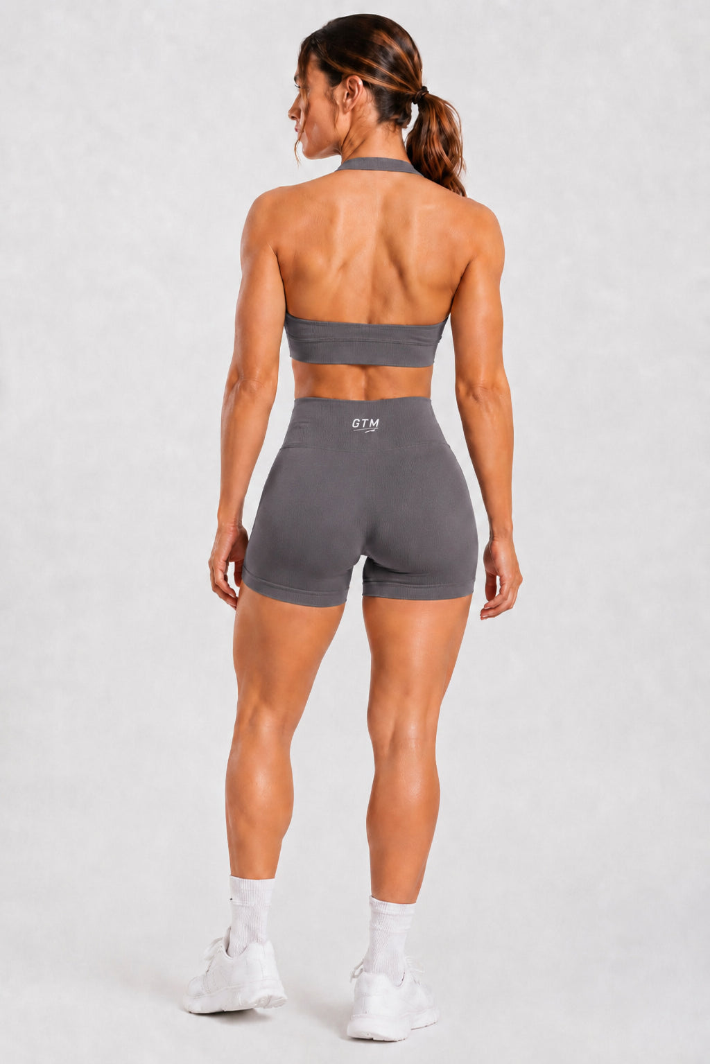 CONJUNTO CORTO GOAT GRIS